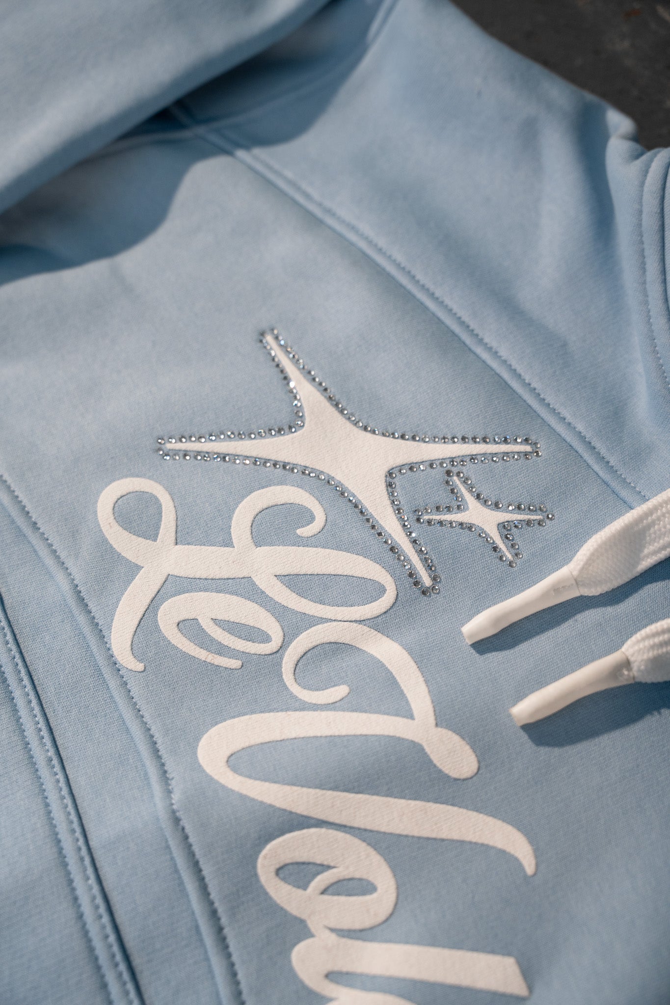 LT2 BABYBLUE HOODIE