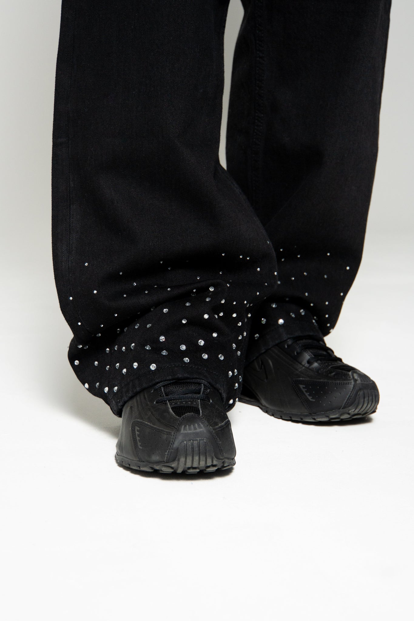 TWY's BLACK DENIM
